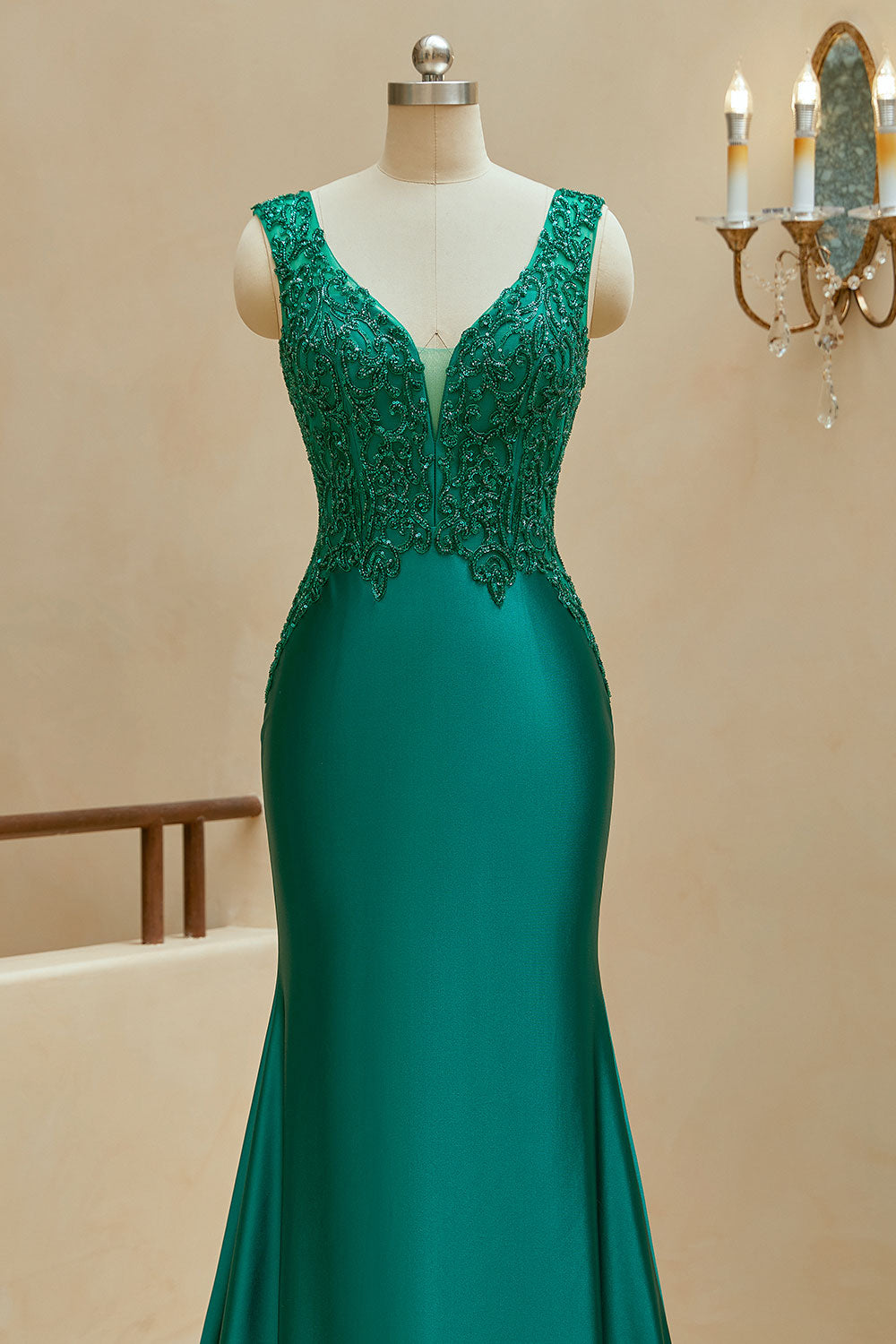 Luolandi Mermaid V Neck Satin Sleeveless Prom Dresses With Beaded Sexy Evening Dresses