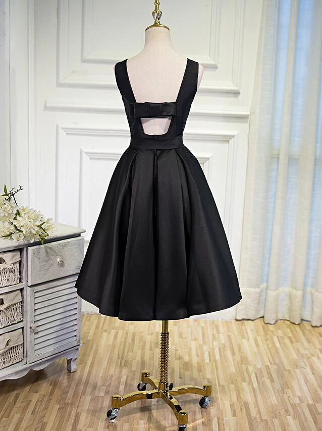 Luolandi Cute Black A Line Sleeveless Short Party Homecoming Dress Lovely Back To School Dress