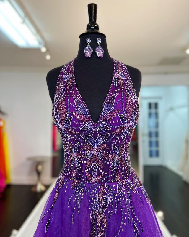 Luolandi V-Neck Prom Dresses A-Line With Beads&Sequins Halter Floor Length