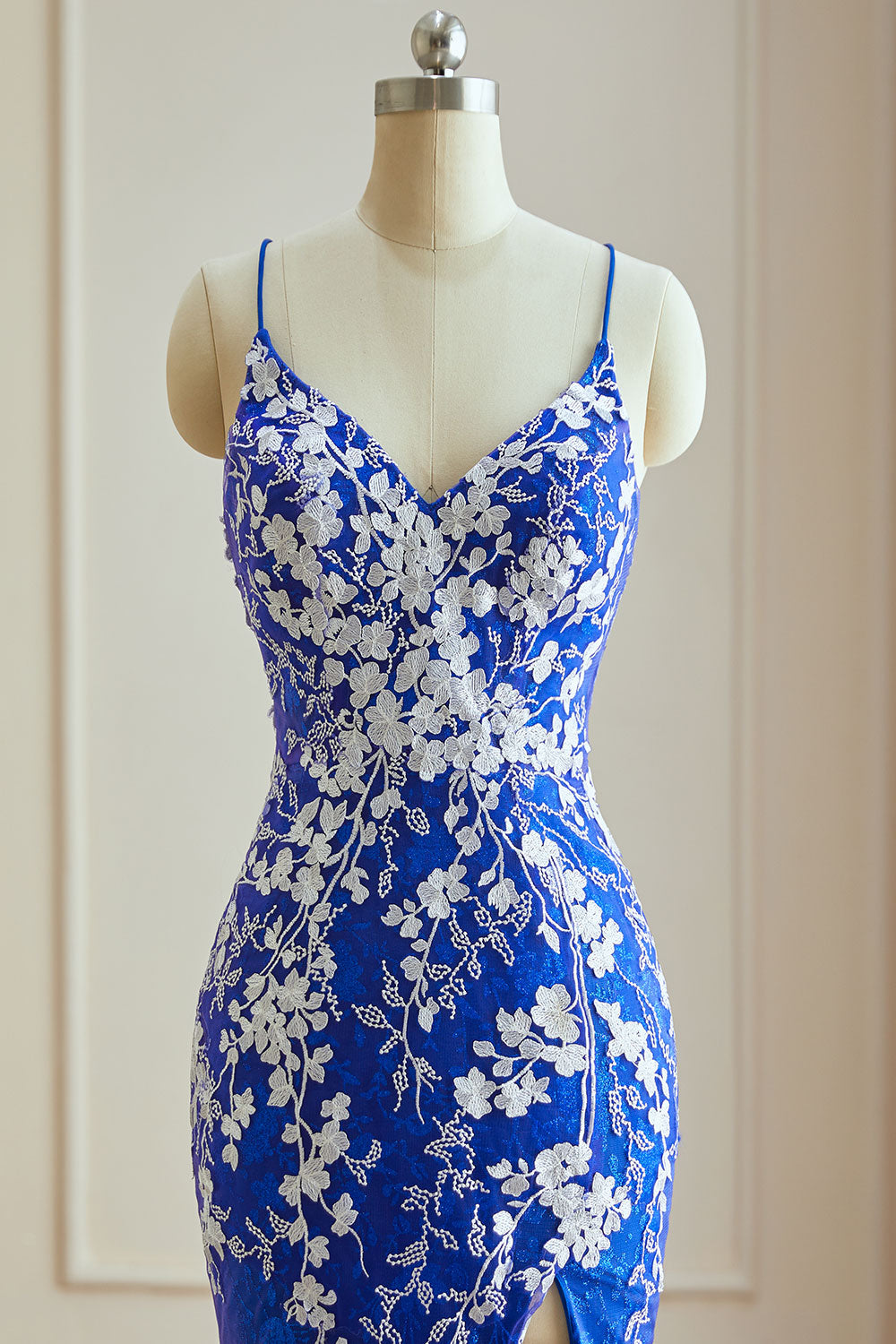 Luolandi Mermaid V Neck Spaghetti Straps Tulle Slit Long Prom Dress With Appliques Sexy