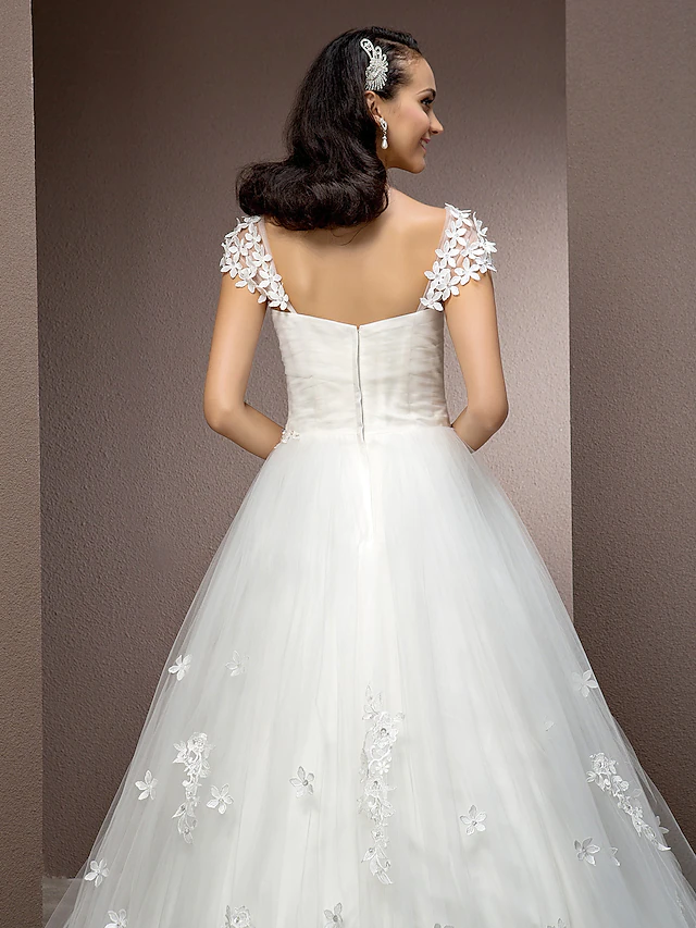 Luolandi Ball Gown Wedding Dresses Square Neck Court Train Tulle Short Sleeve with Ruched Flower