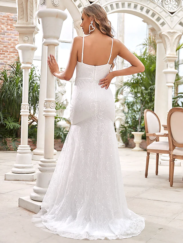 Luolandi Elegant Long Wedding Dresses V Neck Lace Tulle Sleeveless Romantic Bridal Gown with Lace