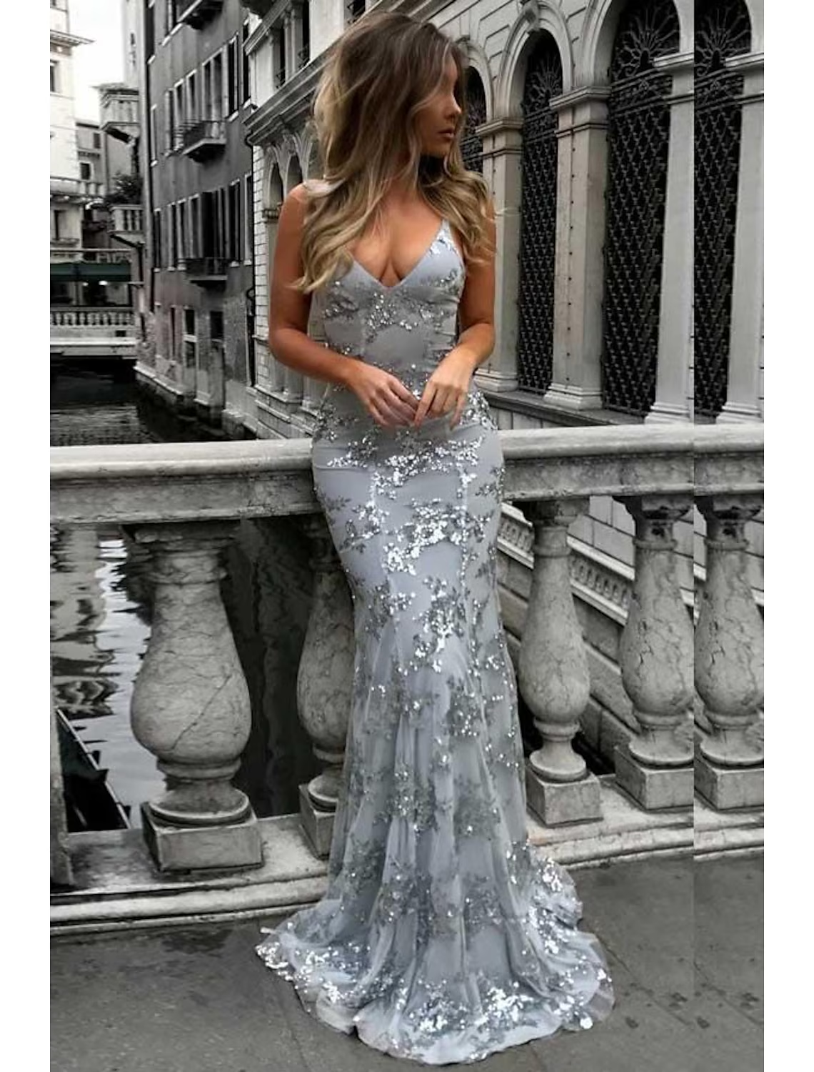 Luolandi Mermaid / Trumpet Prom Dresses Sparkle & Shine Dress Formal Sweep / Brush Train Sleeveless V Neck Lace