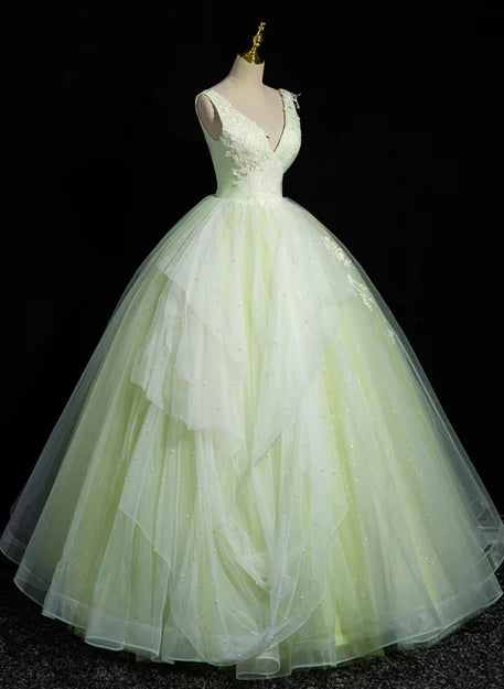 Luolandi Light Green V-neckline Tulle Long Party Dress Sweet 16 Dress Sleeveless Prom Dress Ball Gown
