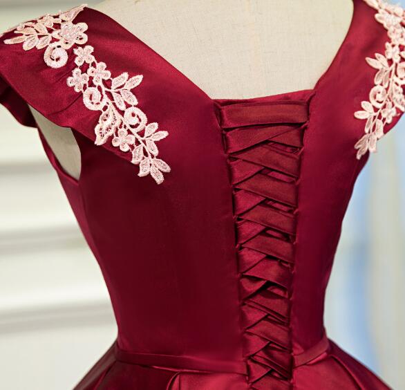 Luolandi Lovely Cap Sleeves Short Party Dresses Satin Homecoming Dress Elegant Evening Dress