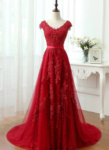 Luolandi Charming Red Lace A-line Long Prom Dress Beautiful Evening Gown with Appliques