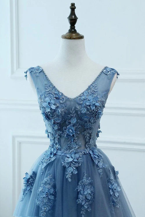 Luolandi Blue Tulle V-neckline Long Party Dress Tulle Formal Dress Sleeveless Elegant Prom Dress