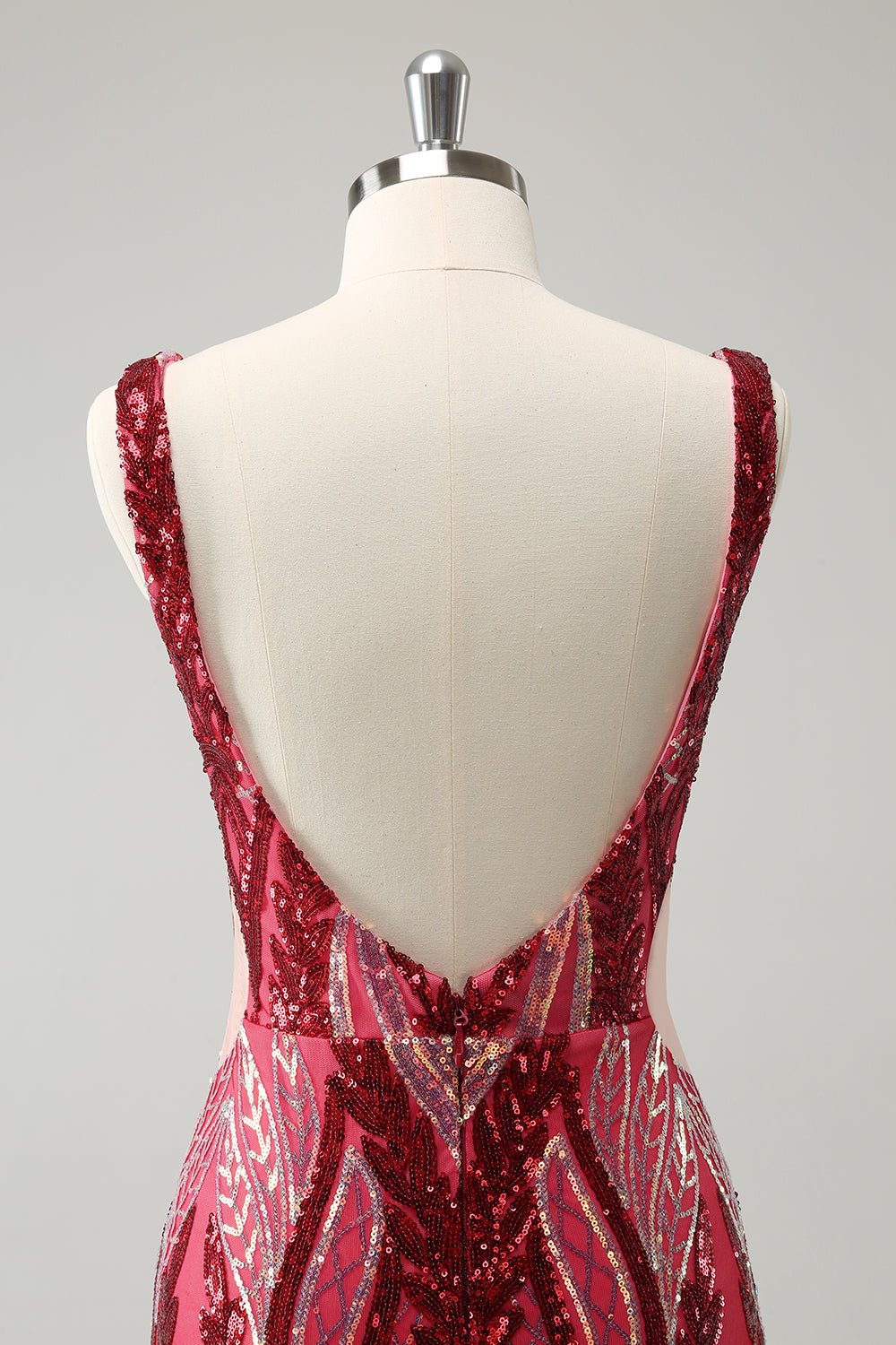 Luolandi Sparkly Bodycon V Neck Backless Short Homecoming Dress with Sequins Sexy