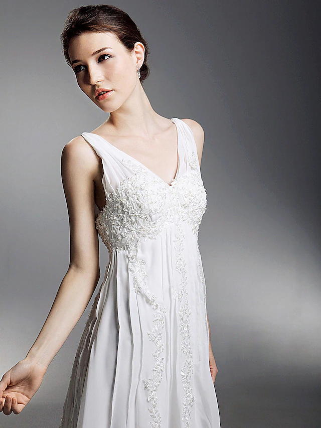 Luolandi Princess A-Line Wedding Dresses V Neck Chapel Train Chiffon Sleeveless Pure Color