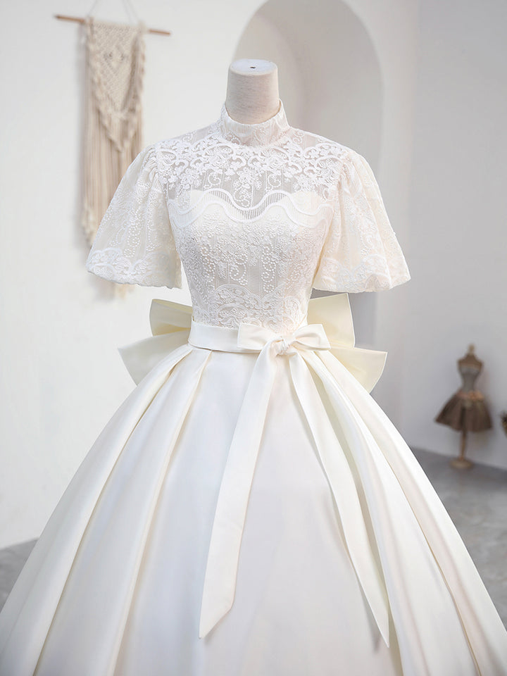 Luolandi Beautiful Sweetheart Neck Satin Long Prom Dress with Detachable Lace Formal Wedding Dress