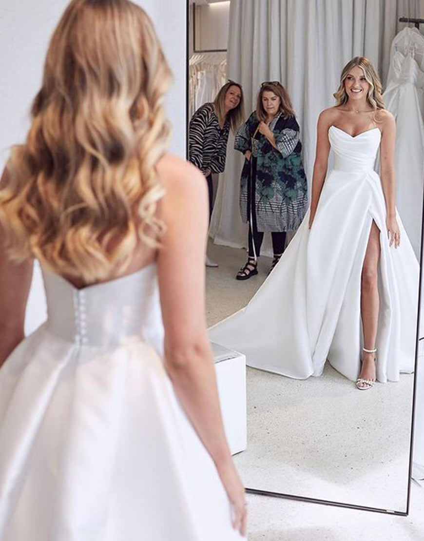 Luolandi Sweetheart Satin Simple Wedding Dress Off Shoulder Floor Length With Slit Sexy