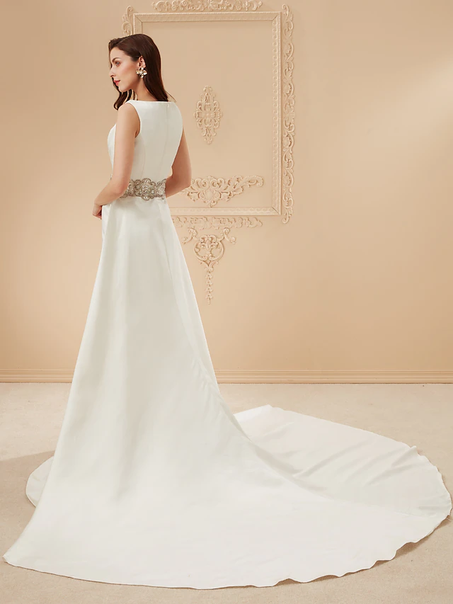 Luolandi Long Wedding Dresses Bateau Neck Cathedral Train Satin Regular Straps Vintage Inspired