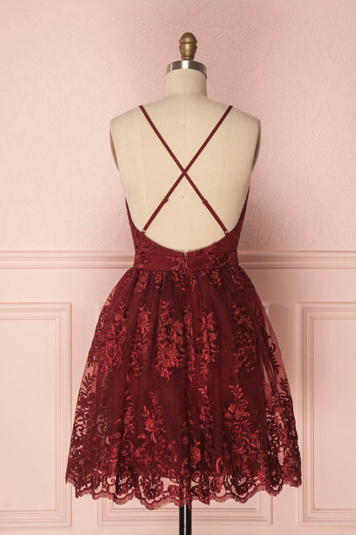 Luolandi Burgundy V-Neck Lace Short Backless Prom Dress Cute Lace Party Dress Homecoming Dresses