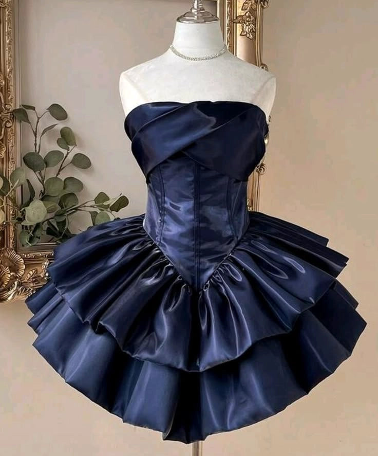 Luolandi Chic Blue A Line Strapless Sleeveless Tiered Short Homecoming Dress Elegant Graduation Party Dress