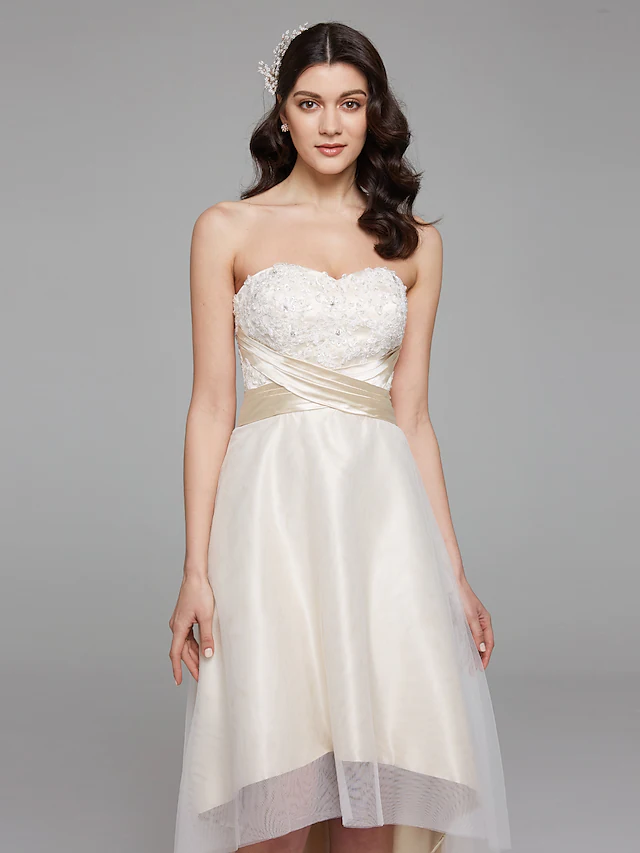 Luolandi A-Line Wedding Dresses Sweetheart Neckline Strapless Simple Plus Size with Appliques