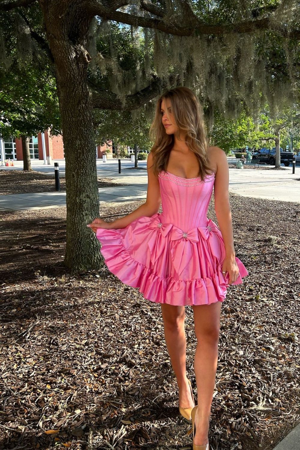 Luolandi Sweetheart Simple Bowknot Pink Strapless Satin Cocktail Dresses Short Homecoming Dresses Sexy