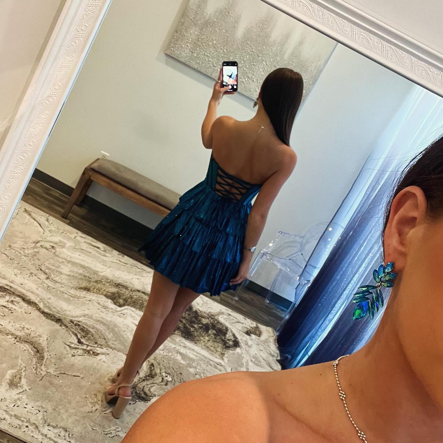 Luolandi Romantic A Line Sweetheart Open Back Beaded Short Homecoming Cocktail Dresses Sparkly