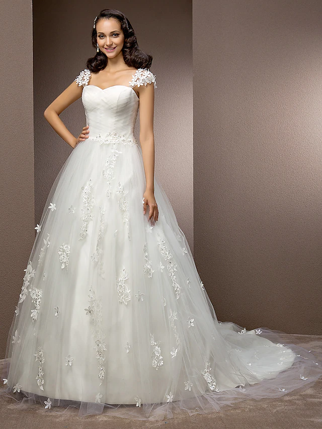 Luolandi Ball Gown Wedding Dresses Square Neck Court Train Tulle Short Sleeve with Ruched Flower