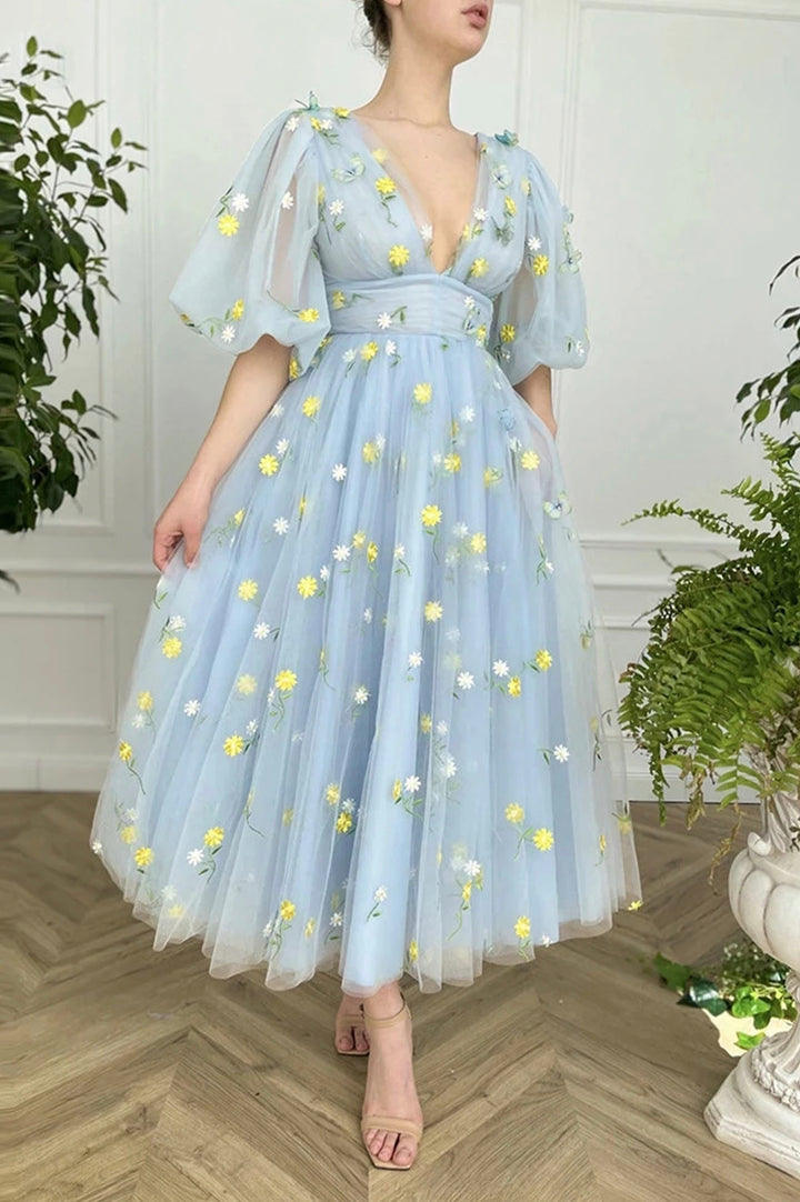 Luolandi Blue V-Neck Tulle Lace Short Prom Dress Cute Short Sleeve Party Dress Homecoming Dresses With Flowers