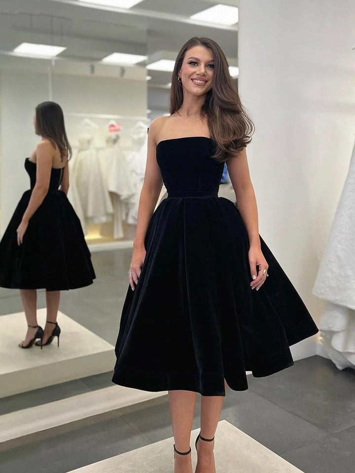 Luolandi Elegant Black Strapless Velvet Short Prom Dress A-Line Evening Party Dress Chic Homecoming Dresses