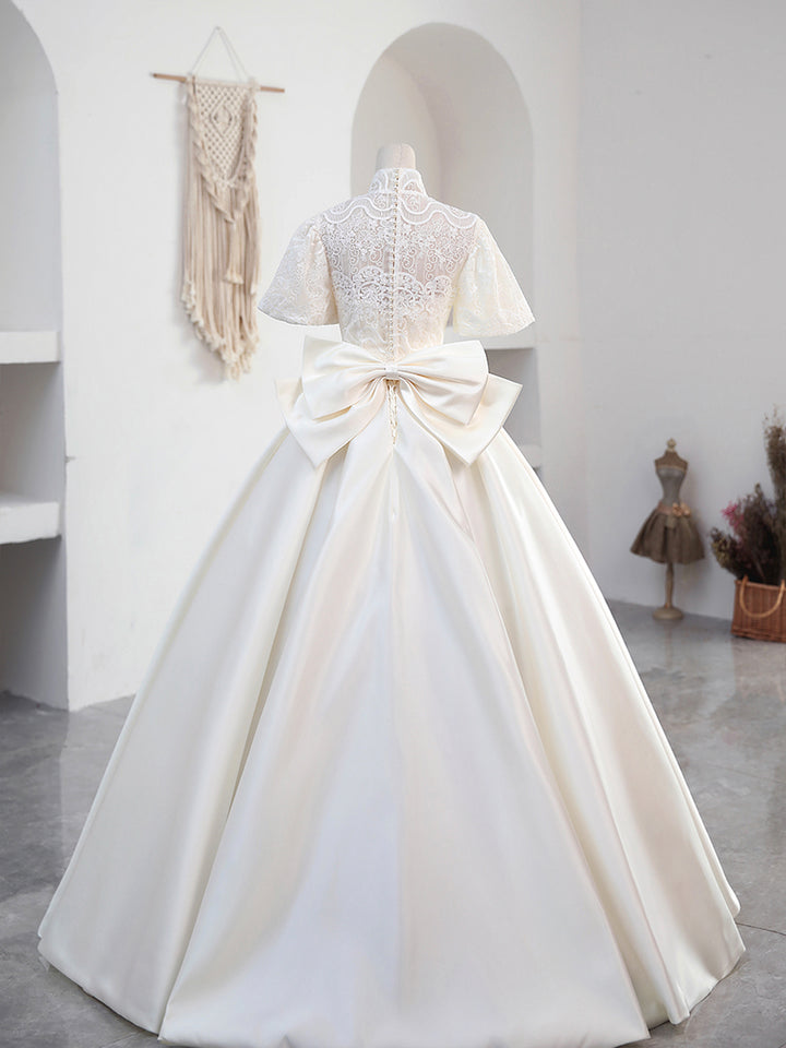 Luolandi Beautiful Sweetheart Neck Satin Long Prom Dress with Detachable Lace Formal Wedding Dress