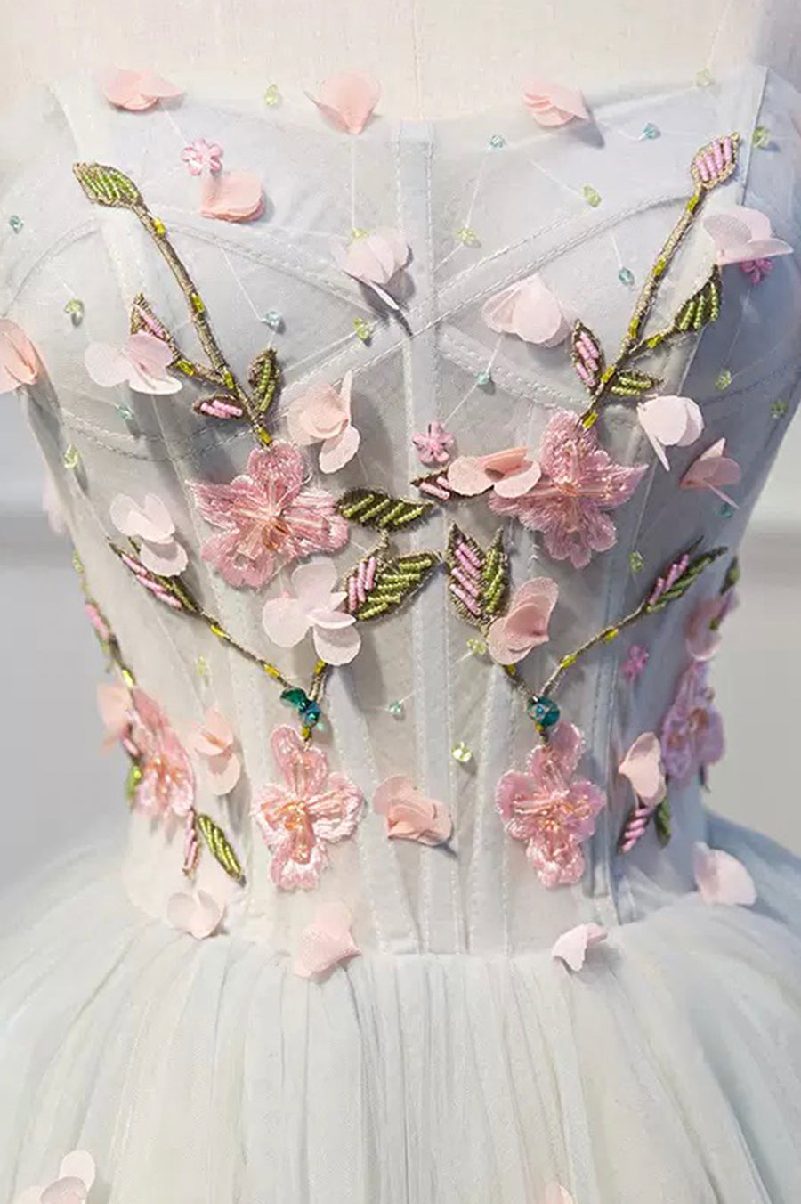 Luolandi Lovely Strapless Tulle Lace Knee Length Prom Dress A-Line Party Dress With Flowers