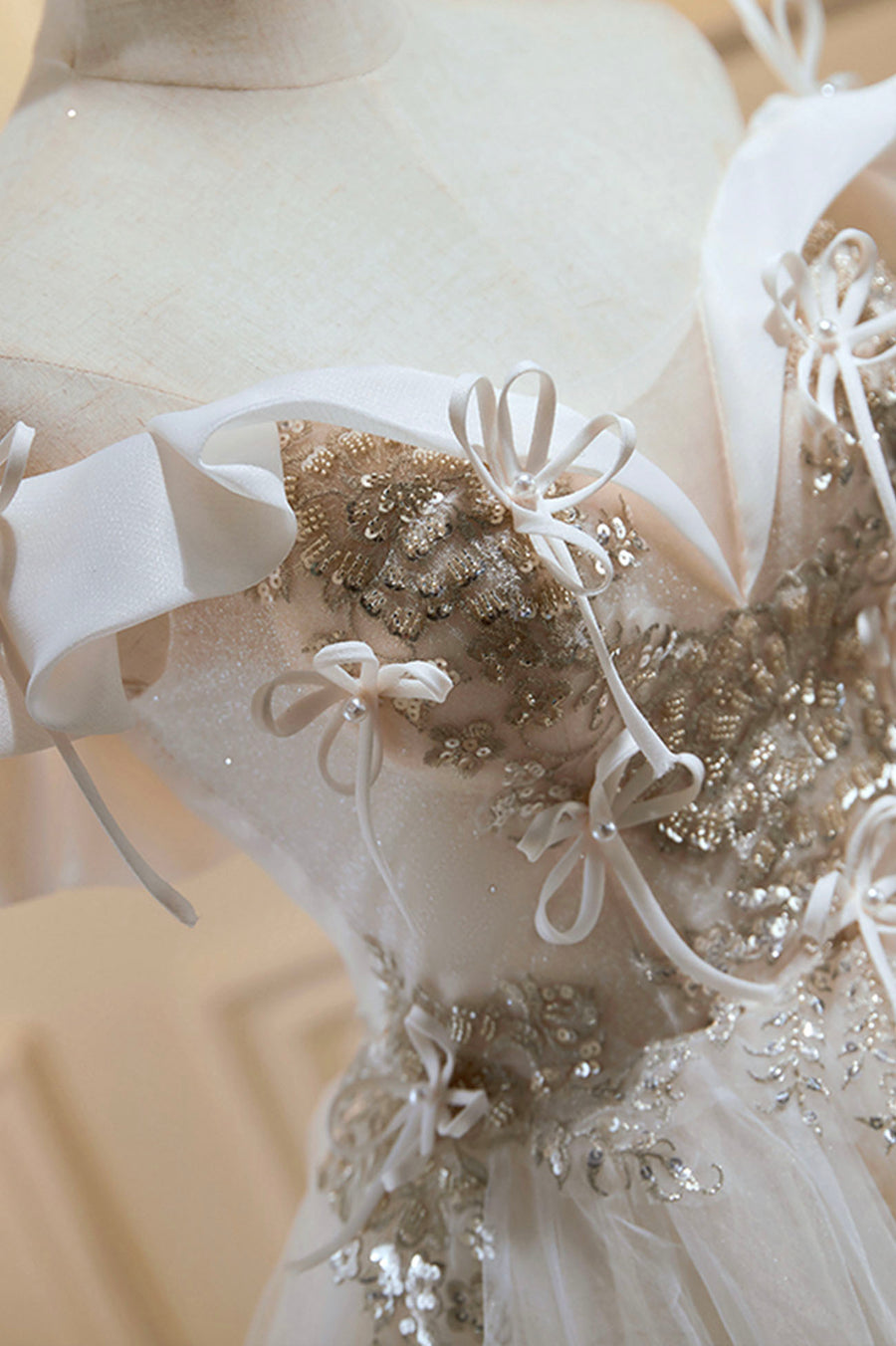 Luolandi Champagne Lace Short Prom Dress A-Line Homecoming Party Dress Short