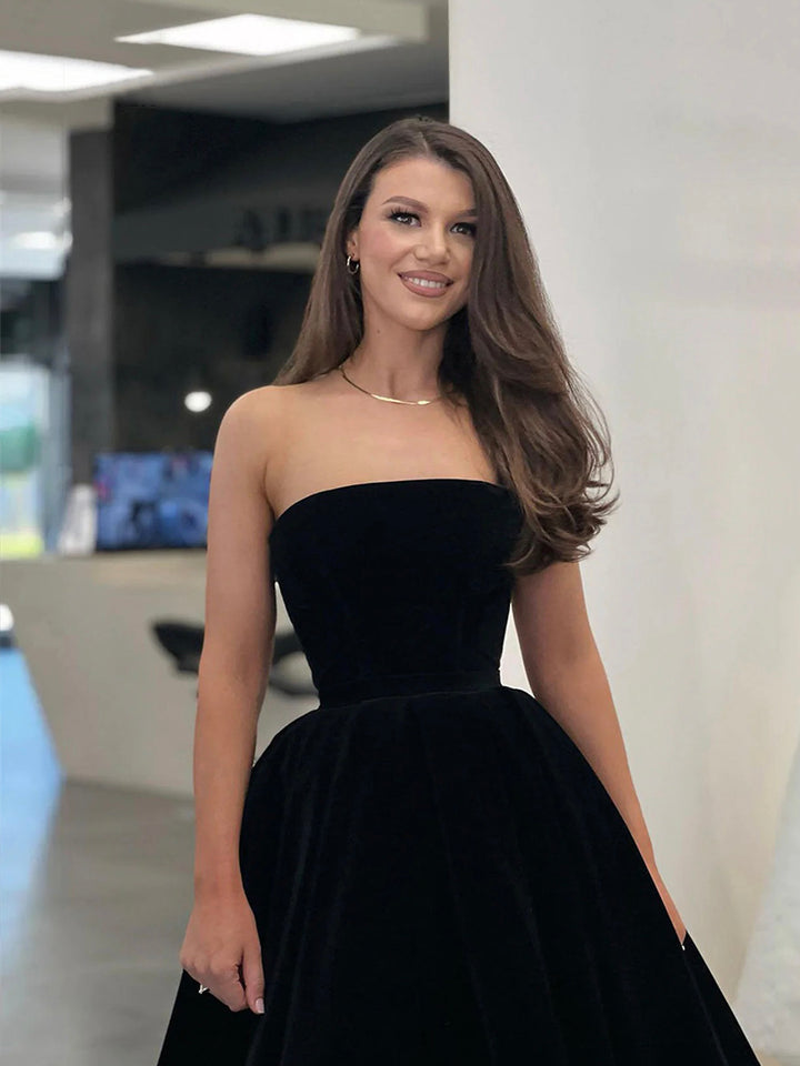 Luolandi Elegant Black Strapless Velvet Short Prom Dress A-Line Evening Party Dress Chic Homecoming Dresses