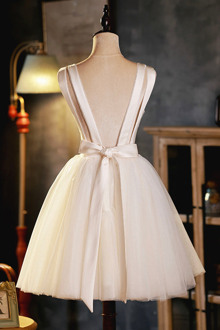 Luolandi Champagne V-Neck Tulle Short Prom Dress A-Line Evening Party Dress Homecoming Dresses