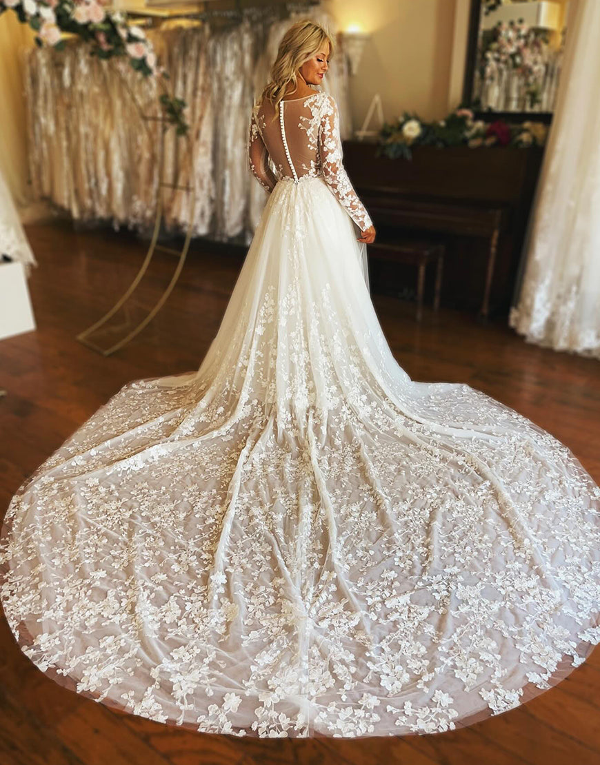 Luolandi Charming A Line V Neck Long Sleeve Tulle Lace Floor Length Wedding Dress Beautiful