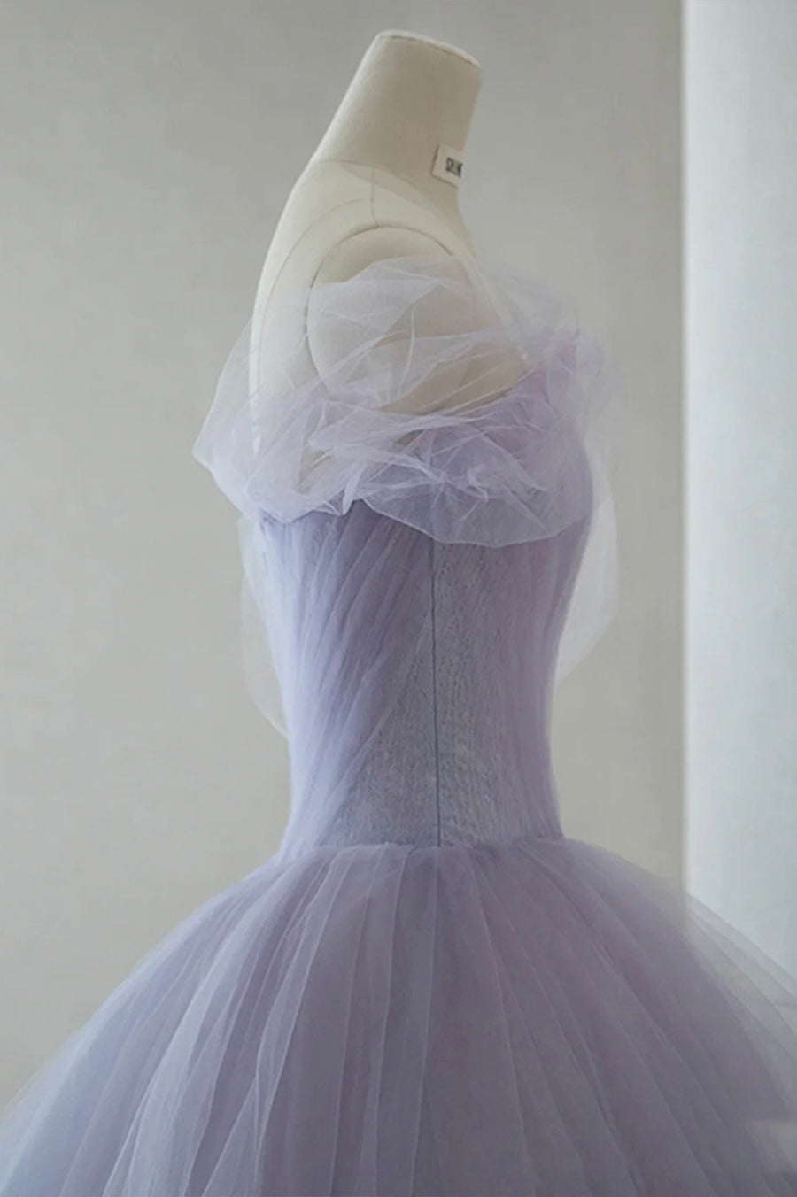 Luolandi Purple Tulle Short Prom Dress A-Line Off the Shoulder Party Dress Beautiful