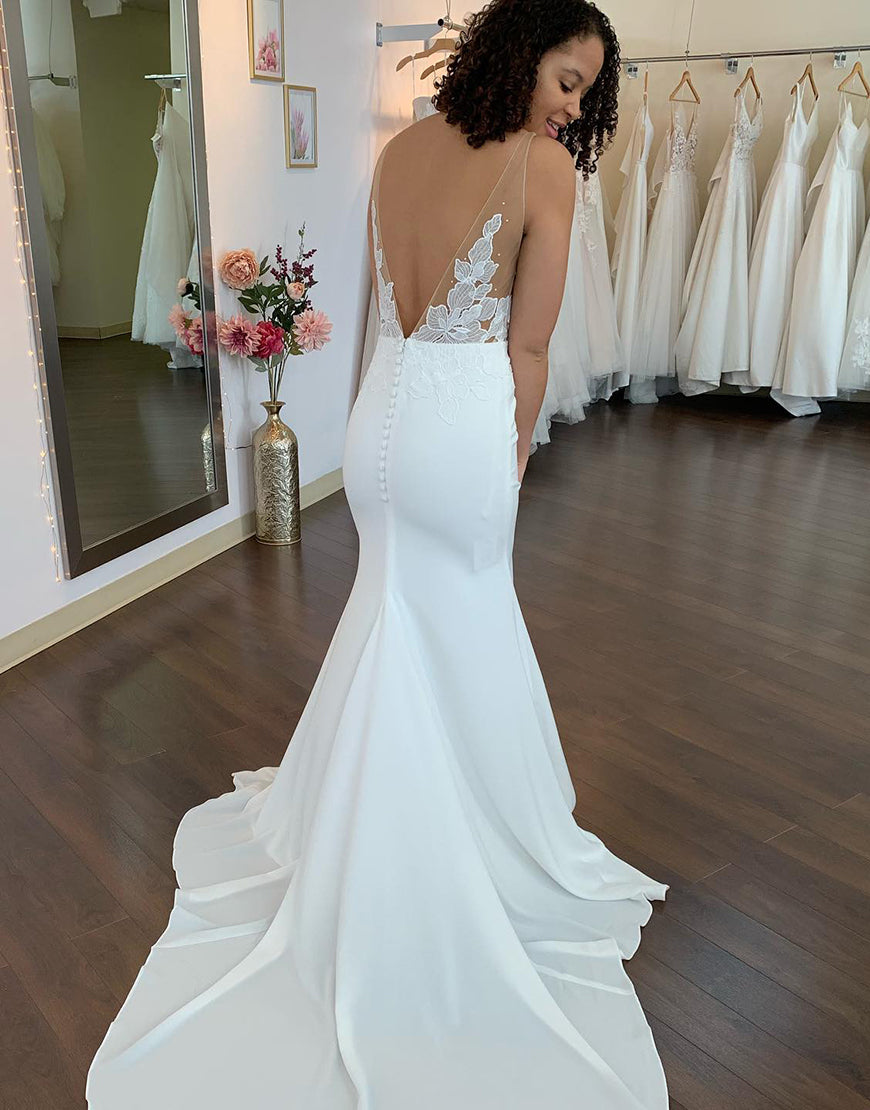 Luolandi Sexy Boho Plunging Backless Lace Appliques Wedding Dress Open Back Sexy Beautiful