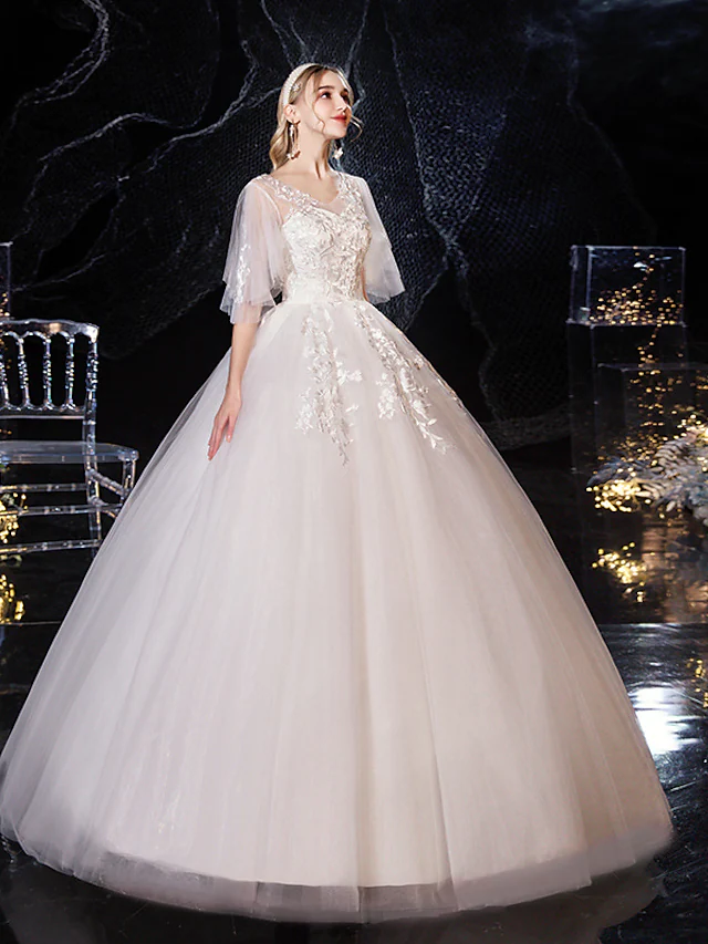 Luolandi Princess Ball Gown Wedding Dresses V Neck Floor Length Lace Tulle Half Sleeve Formal Romantic