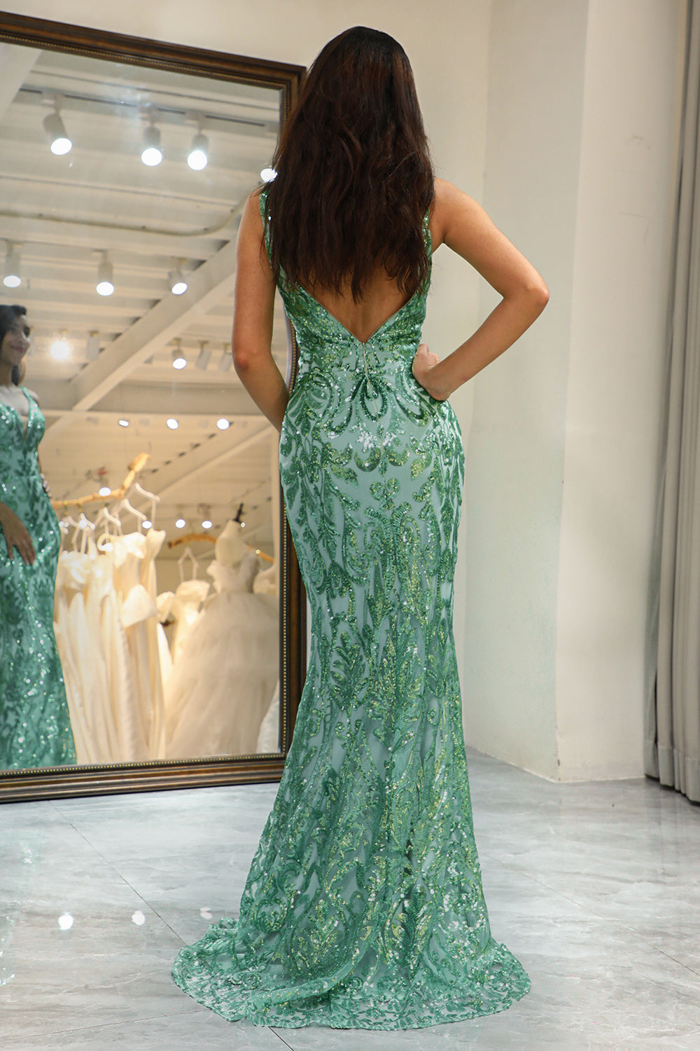 Luolandi Glitter Green Mermaid V-Neck Long Prom Dress with Appliques Sparkly Evening Dresses