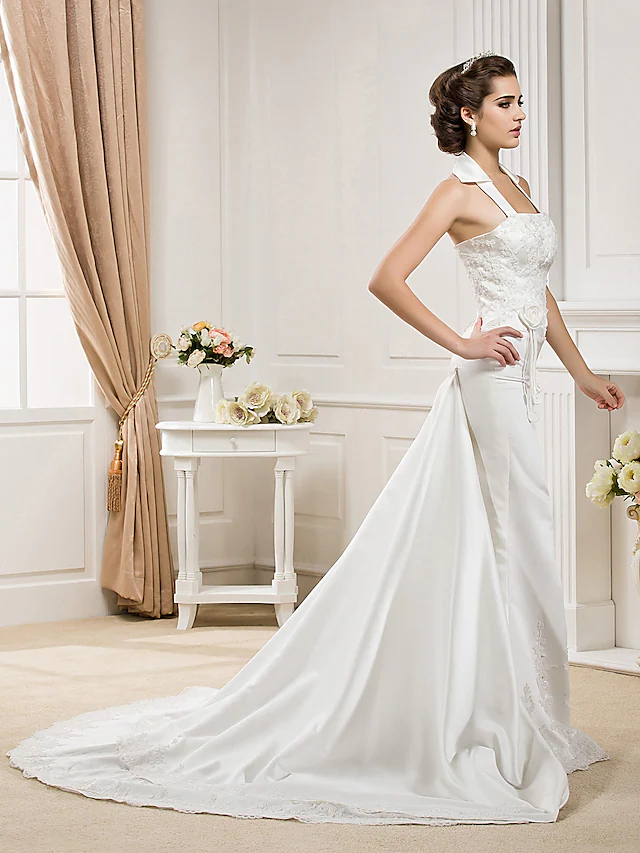 Luolandi Long Wedding Dresses Halter Neck Court Train Satin Sleeveless