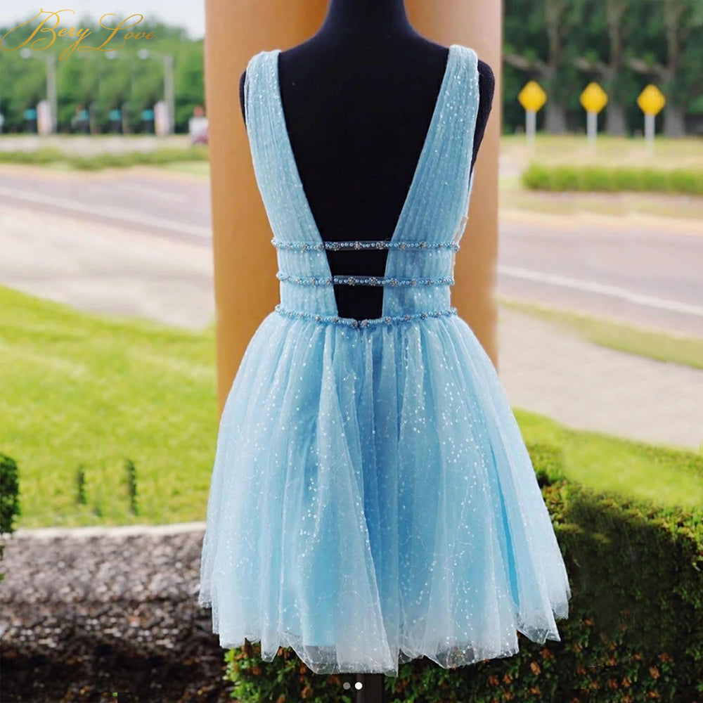 Luolandi Sweetheart V Neck A Line Homecoming Dresses Tulle Short Light Blue Graduation Dress