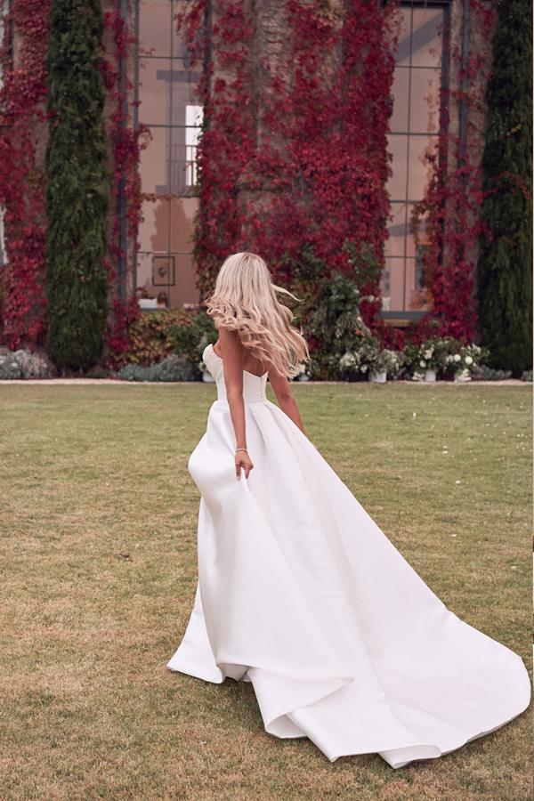 Luolandi A Line Satin Strapless Wedding Dresses With Court Train With Slit Sexy