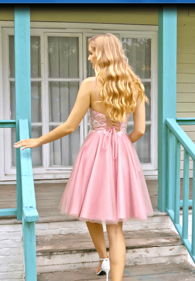 Luolandi A Line Spaghetti Straps V Neck Sleeveless Applique Tulle Homecoming Dress Beautiful