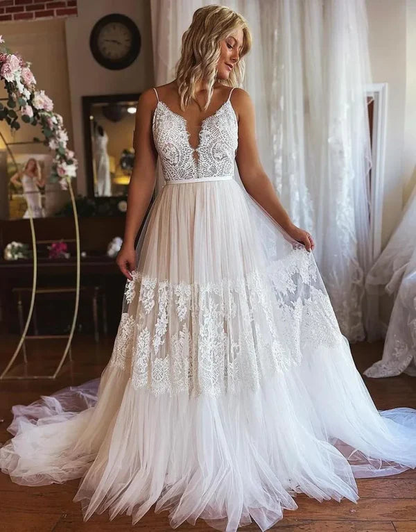 Luolandi A-Line Court Train Spaghetti Straps Boho Tulle Wedding Dress Beautiful