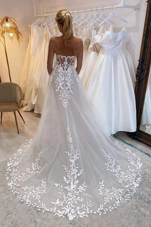 Luolandi A-line Lace Beach Wedding Dress with Off Shoulder Tulle Appliques Beautiful