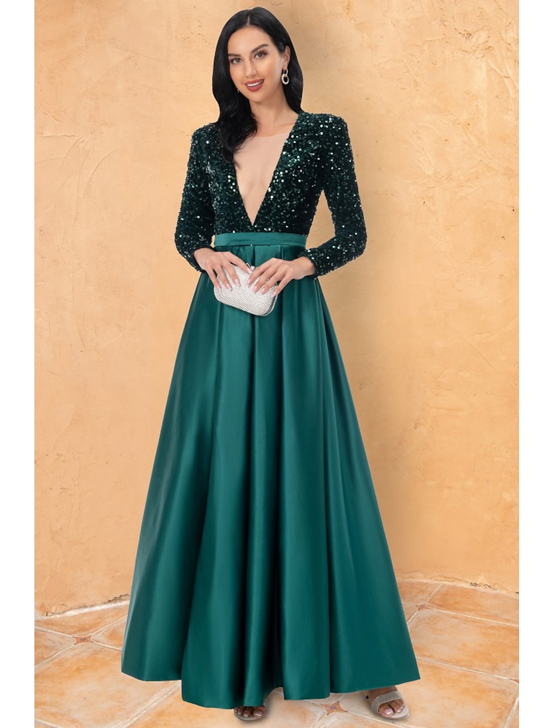 Luolandi Ball Gown Cocktail Dresses Sparkle & Shine Dress Wedding Party Floor Length Long Sleeve V Neck Sequined Evening Dress