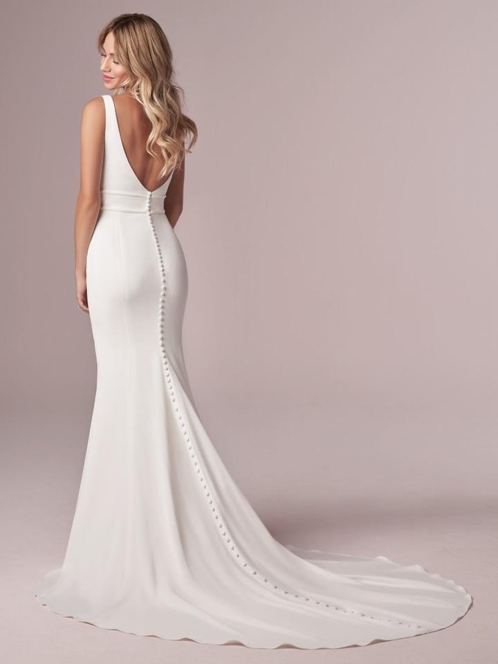 Luolandi Satin Elegant V Neck Mermaid Beach Wedding Dresses Minimalist Gown Sexy