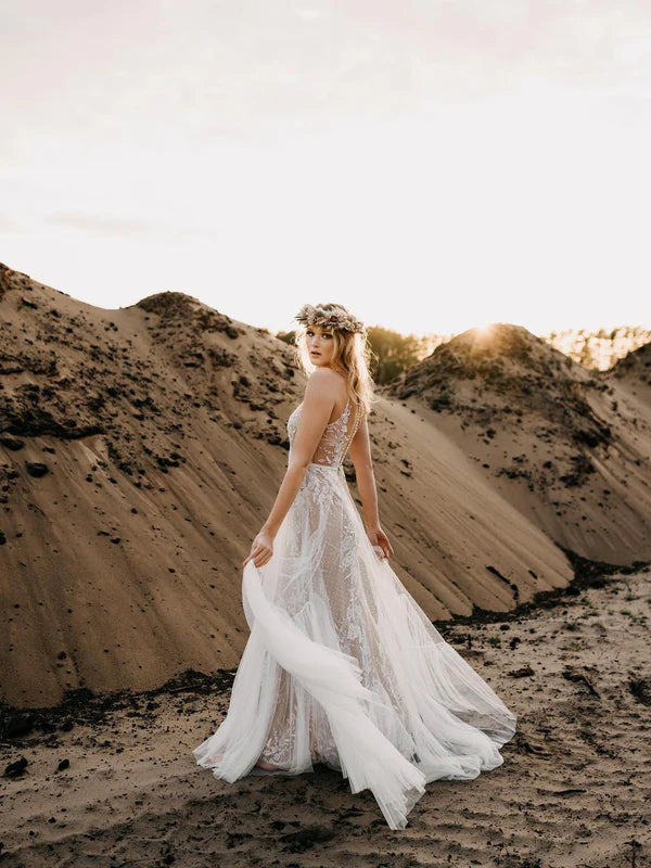 Luolandi Beautiful Tulle Sleeveless Illusion A-line Wedding Dresses Floor Length Charming Bridal Gown