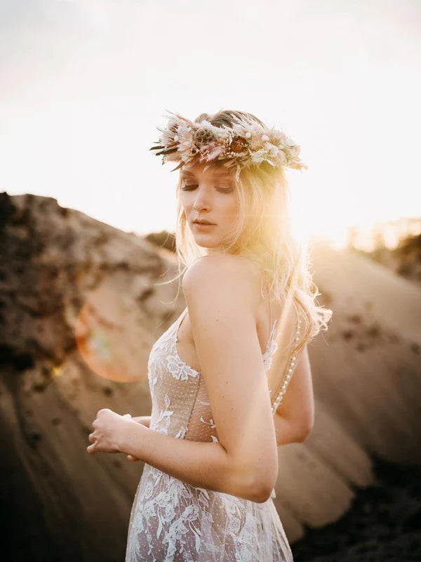 Luolandi Beautiful Tulle Sleeveless Illusion A-line Wedding Dresses Floor Length Charming Bridal Gown