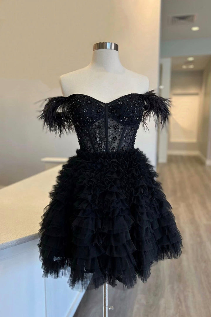 Luolandi Black A Line Tulle Short Prom Dress Off Shoulder Evening Dress Charming Homecoming Dress with Feathers