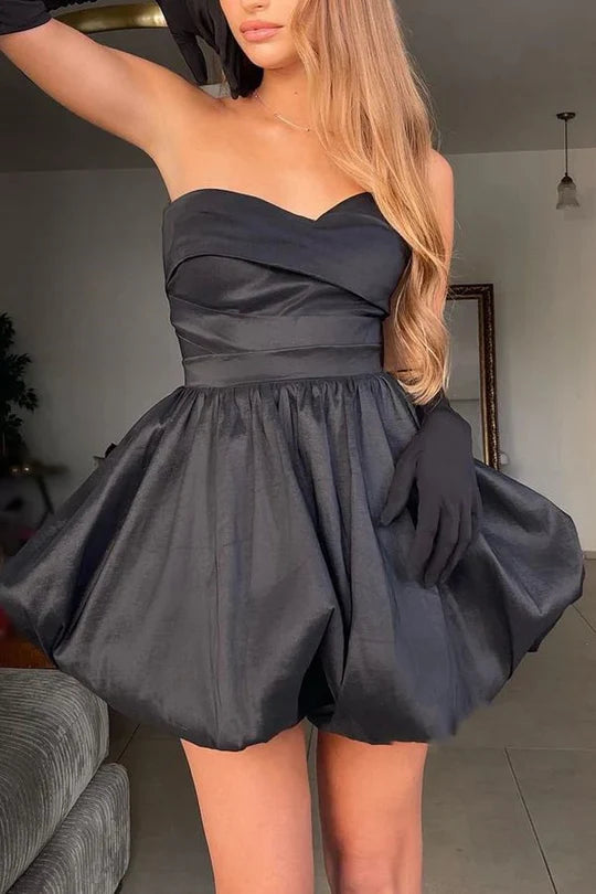 Luolandi A Line Sweetheart Strapless Lace Up Short Prom Dress Charming Homecoming Dress Sweetheart Graduation Dress Simple Birthday Party Dress No With Gloves
