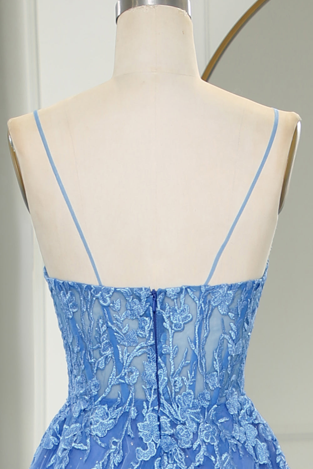 Luolandi Blue A-Line Spaghetti Straps Tulle Long Prom Dress With Appliques Beautiful