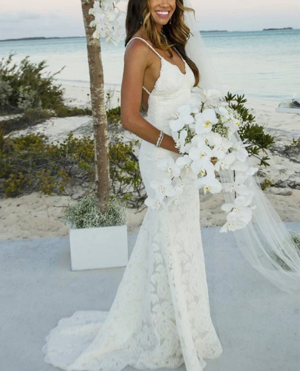 Luolandi Brilliant Lace Spaghetti Straps Neckline Sheath Wedding Dresses Charming Bridal Gown