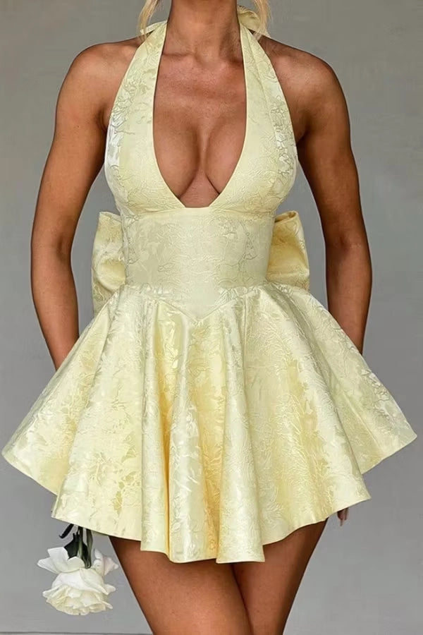 Luolandi Charming A Line Halter Sleeveless Short / Mini Homecoming Dress Cute Graduation Party Dress