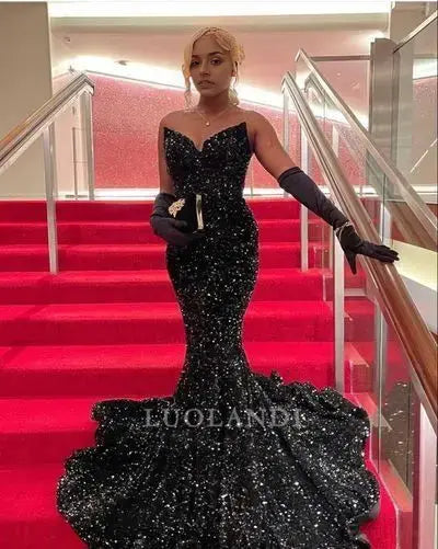 Luolandi Charming Mermaid Strapless Sleeveless Sequins Long Formal Prom Dress Sexy Black Evening Party Dress No With Gloves